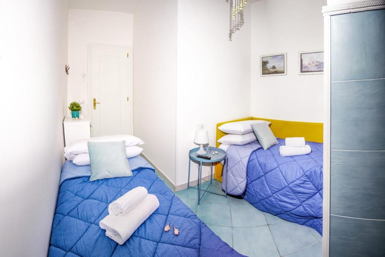 La Casetta Linda - New 2 Bedroom Apt In Sorrento With Seaview Terrace المظهر الخارجي الصورة