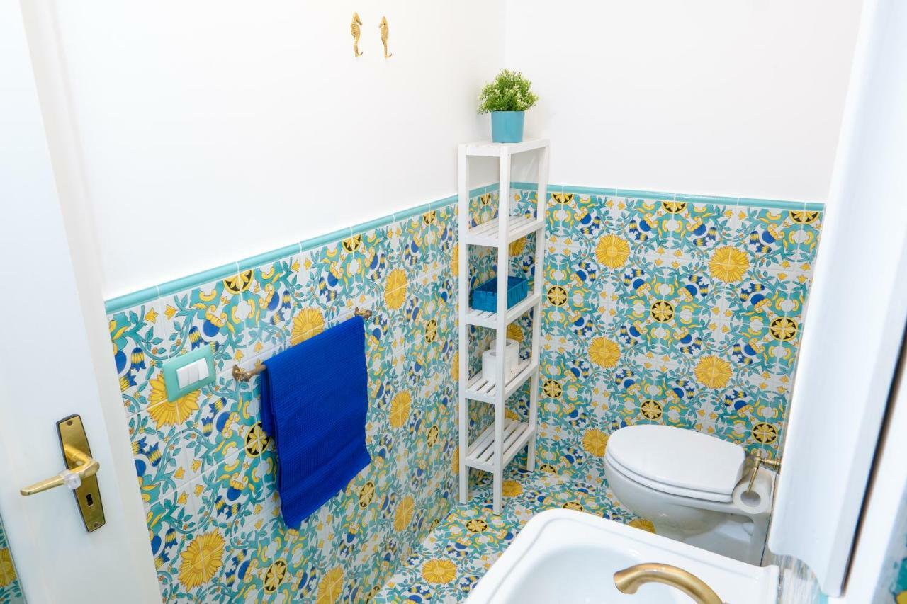 La Casetta Linda - New 2 Bedroom Apt In Sorrento With Seaview Terrace المظهر الخارجي الصورة
